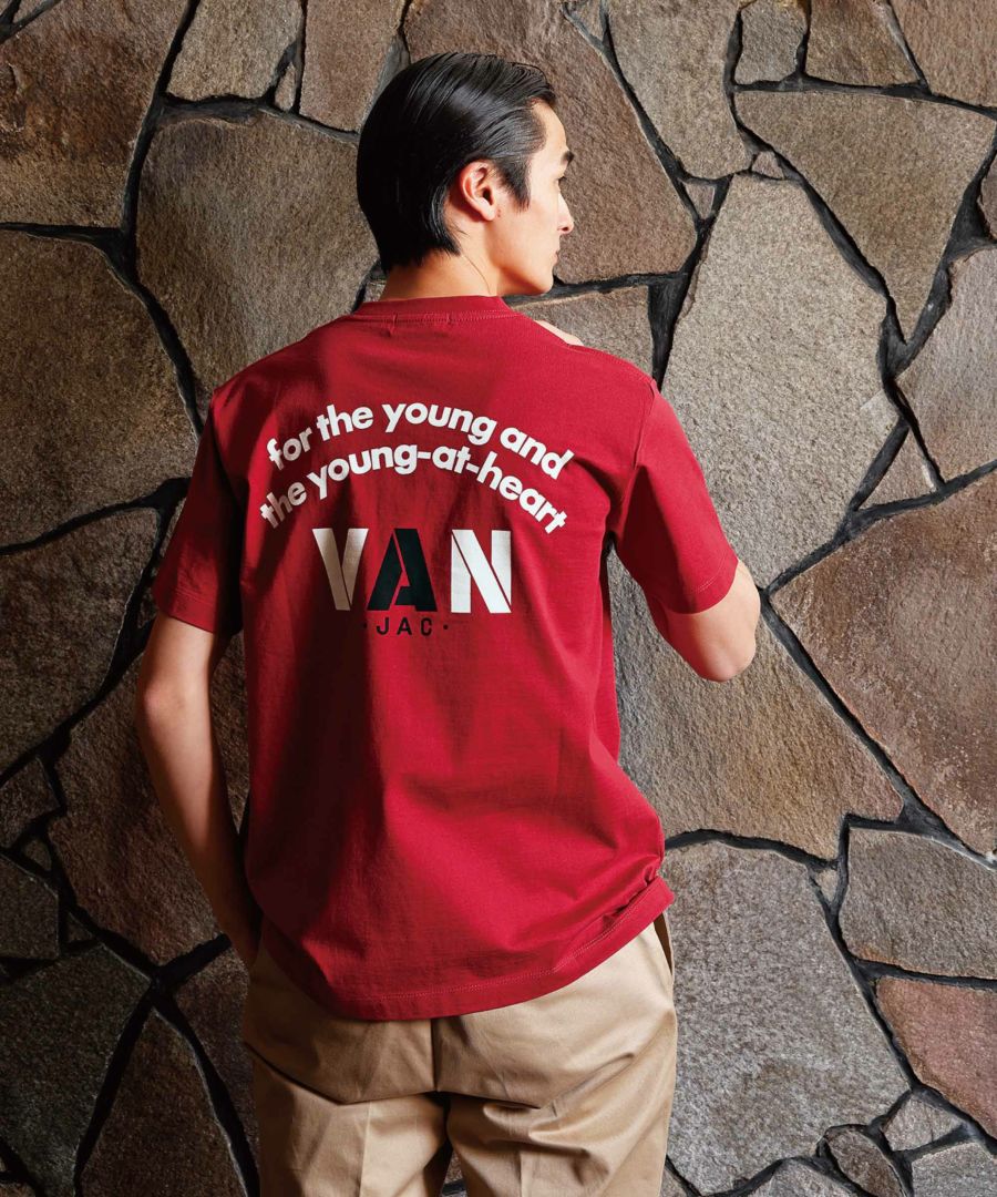 バックロゴＴシャツ