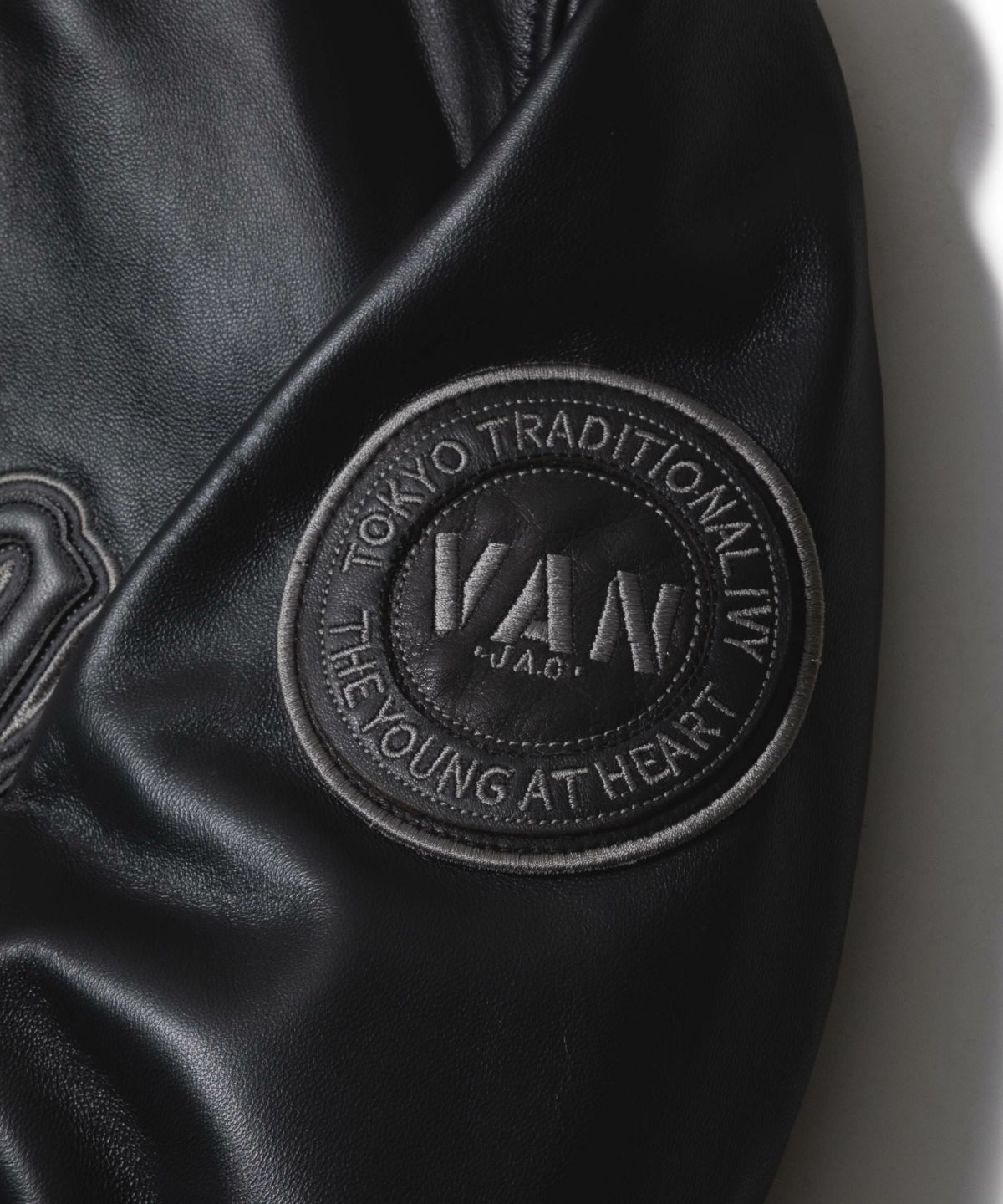 Time is on 黒 レザー　スタジアムジャンバー 楽天市場】タイムセール SALE 在庫処分セール スタジャン メンズ バイ