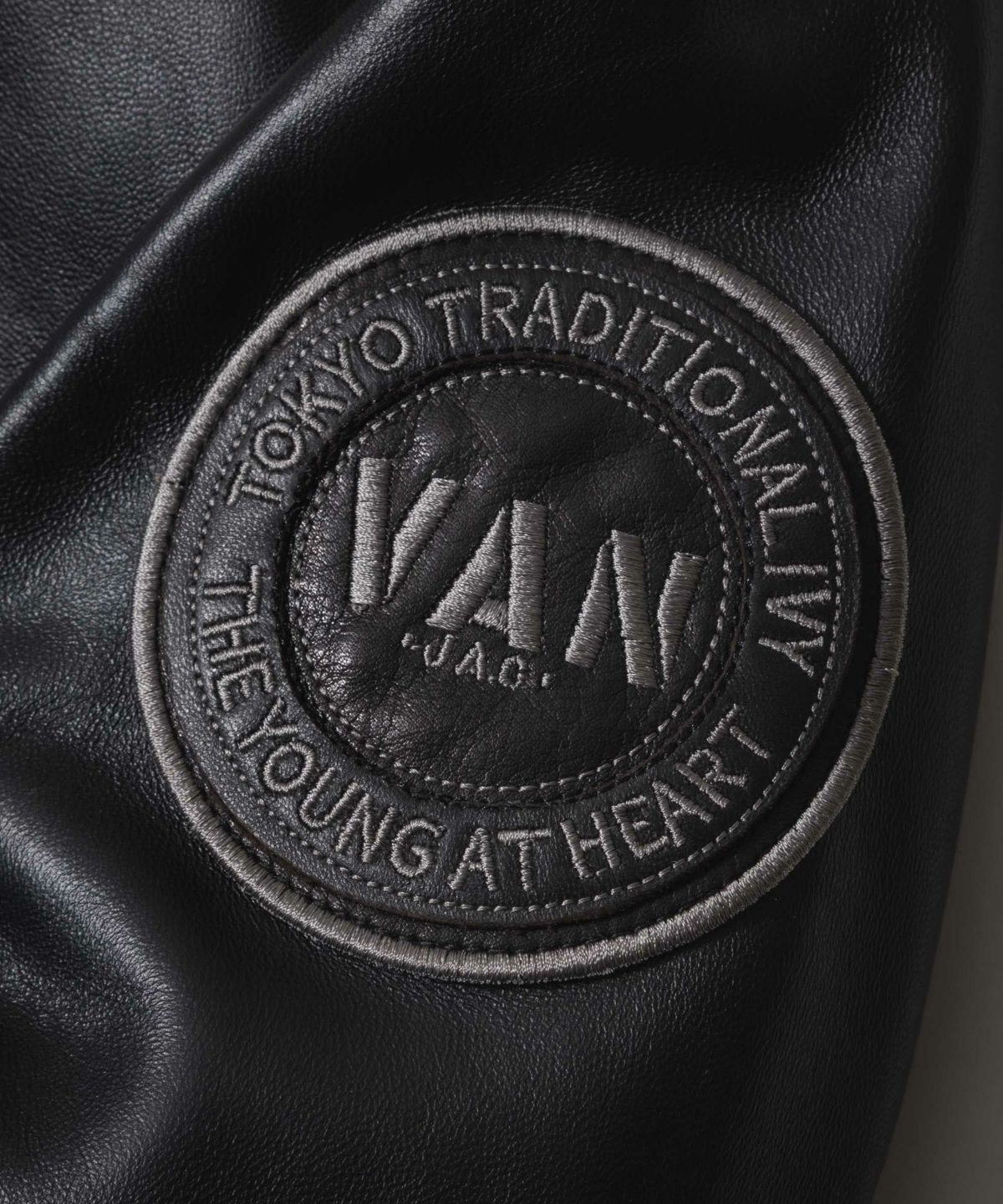 オールレザースタジアムジャンパー＜一部店舗限定＞ ｜ VAN STORE