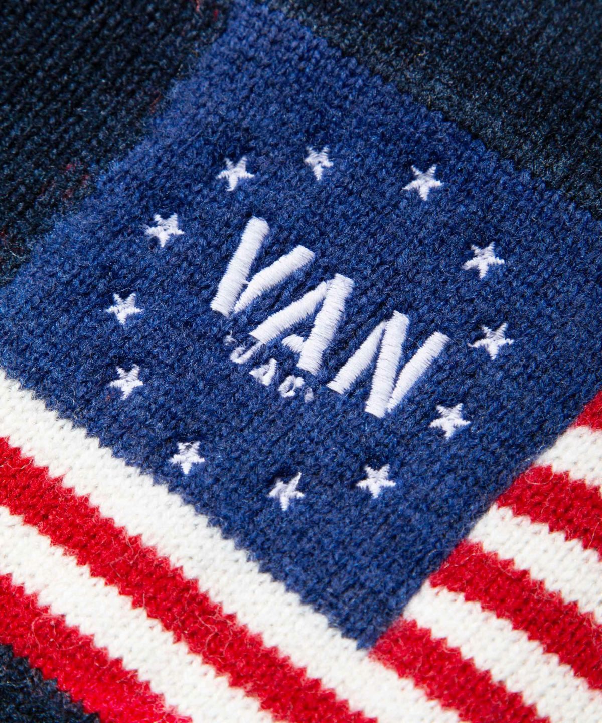 クルーネックセーター＜国旗＞ ｜ VAN STORE