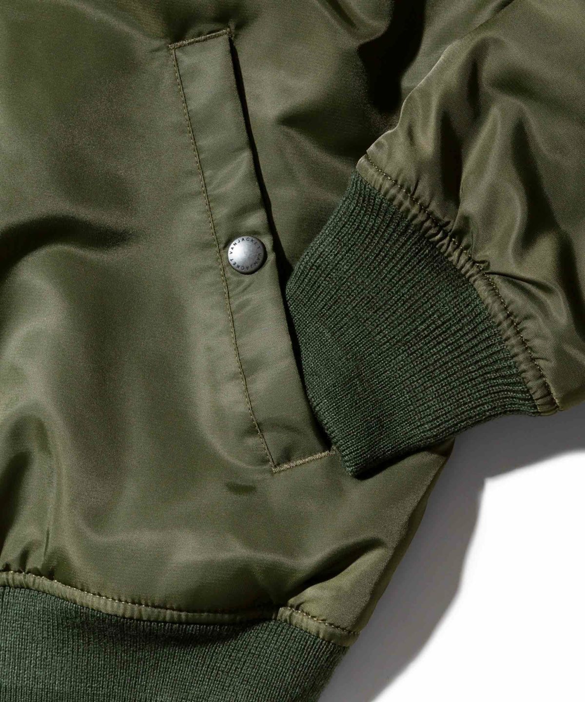 MA-1＜グラフィック刺繍＞ ｜ VAN STORE