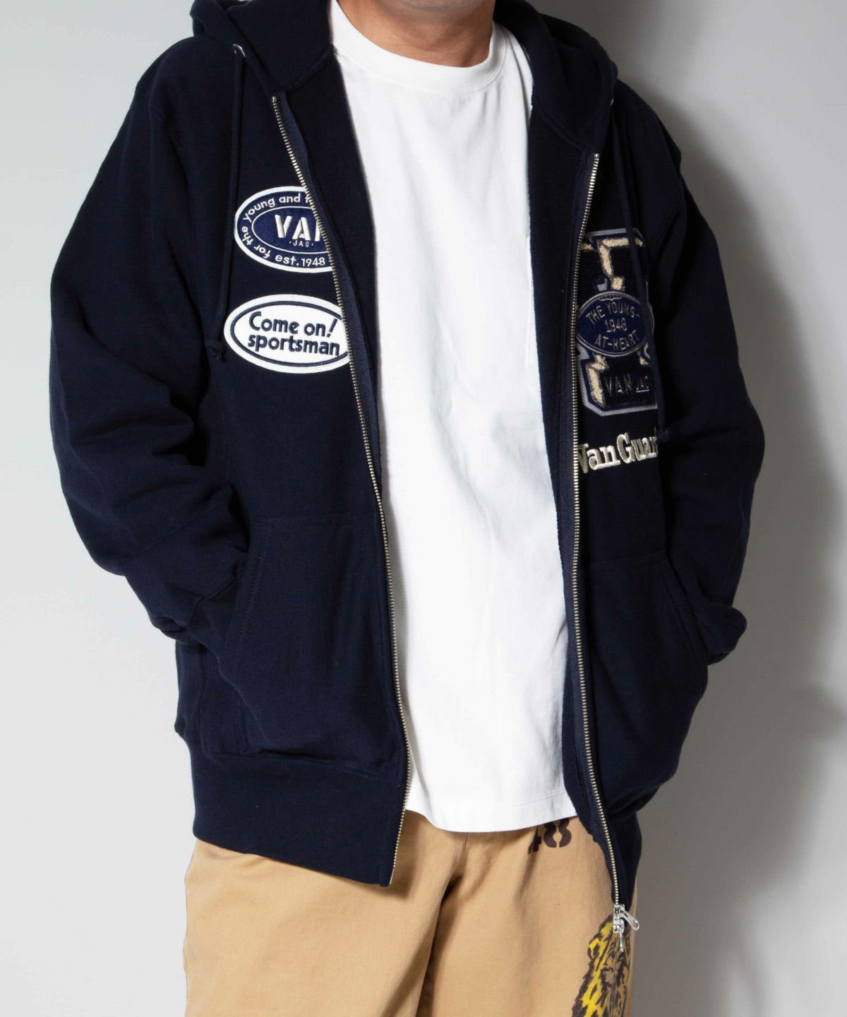 ジップアップパーカー＜ヴァンガーズ＞ ｜ VAN STORE