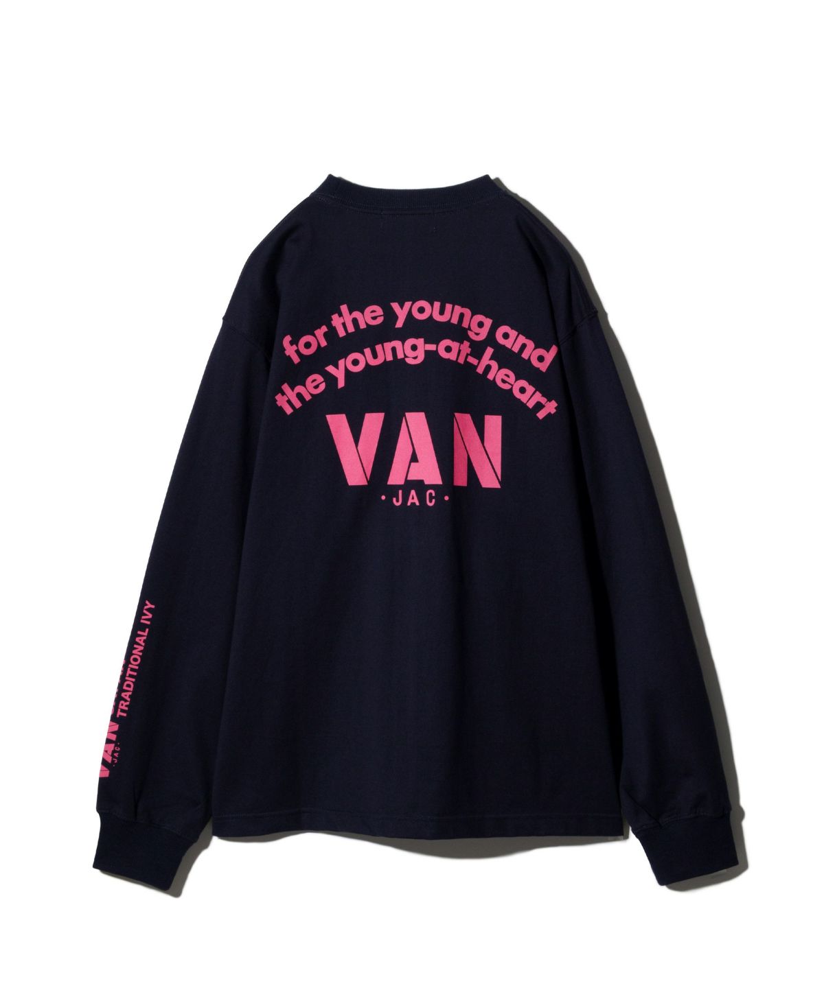 ロングスリーブTシャツ＜バックロゴ＞ ｜ VAN STORE